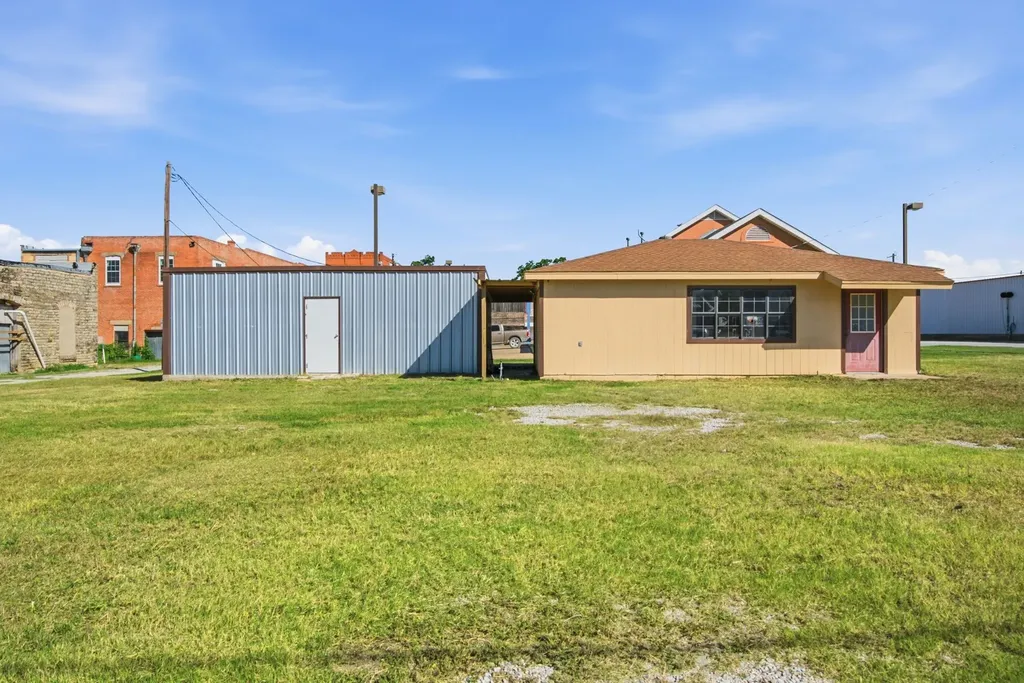 107 Briscoe Gorman TX 76454