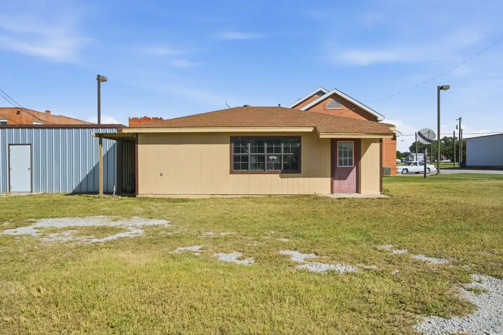 107 Briscoe Gorman TX 76454