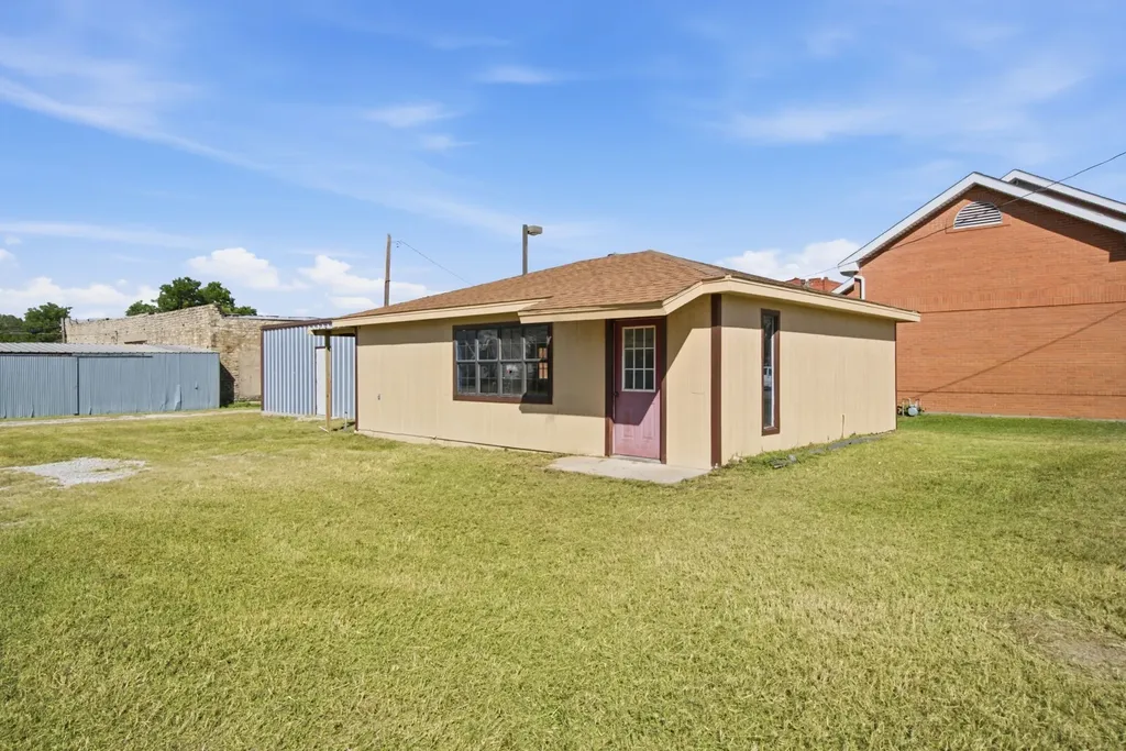 107 Briscoe Gorman TX 76454
