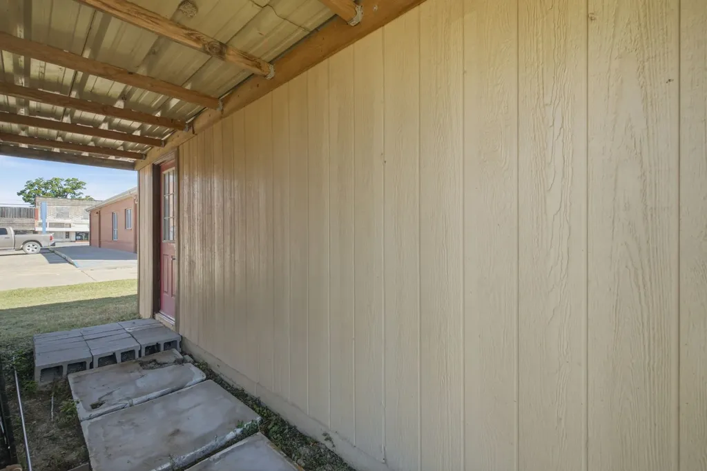 107 Briscoe Gorman TX 76454