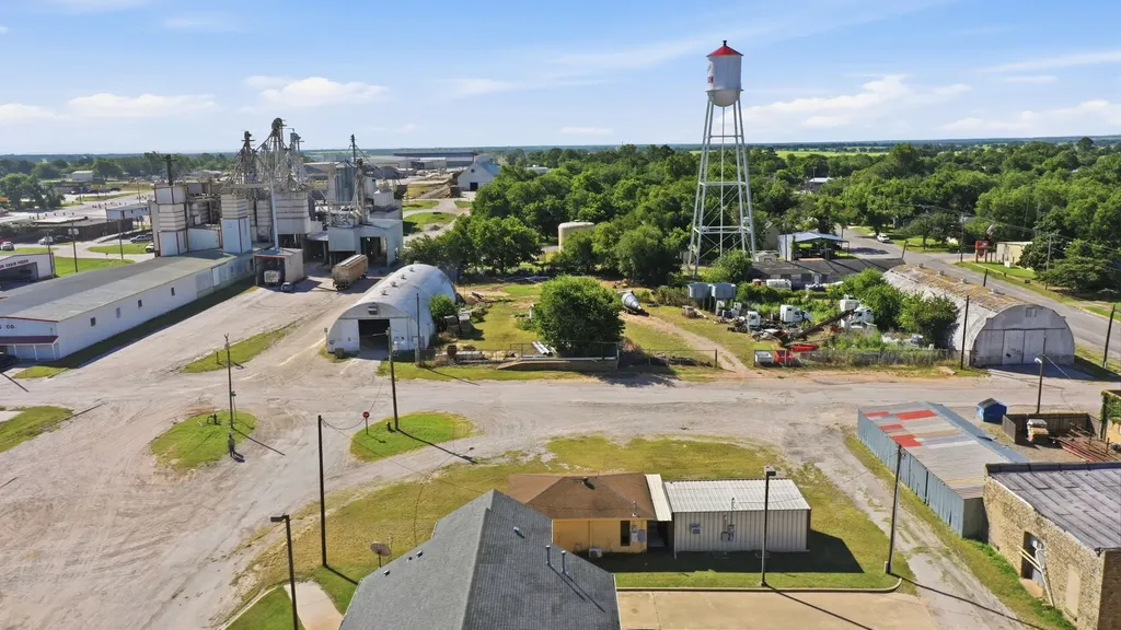 107 Briscoe Gorman TX 76454
