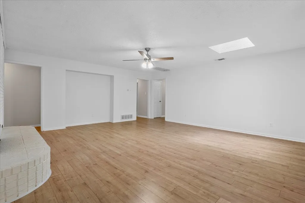 7409 Pinehurst Drive W Fort Worth TX 76134