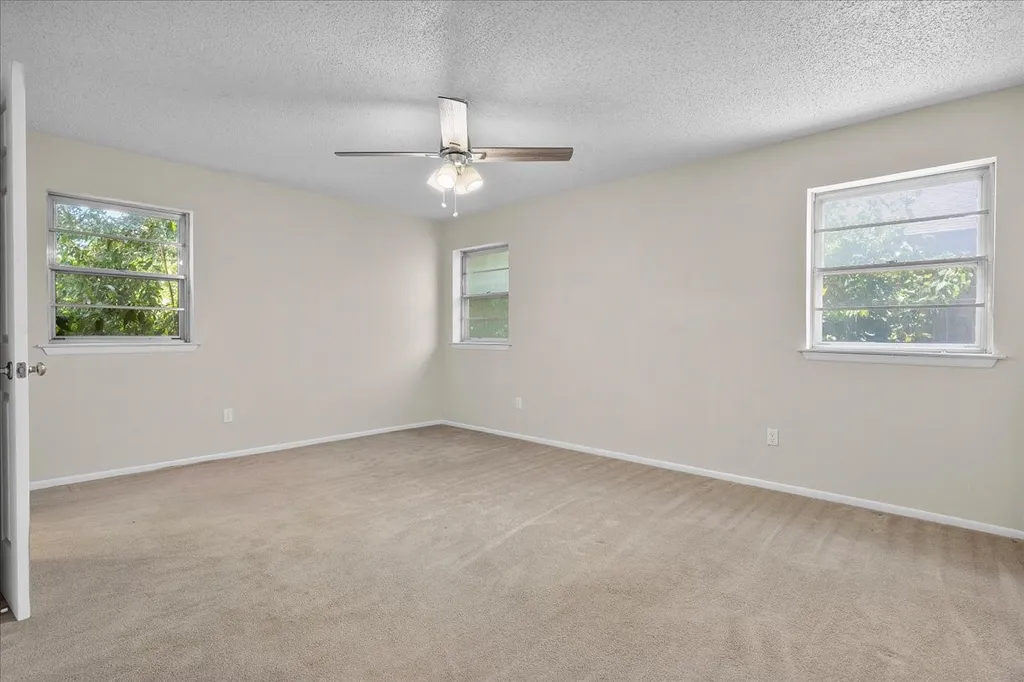 7409 Pinehurst Drive W Fort Worth TX 76134