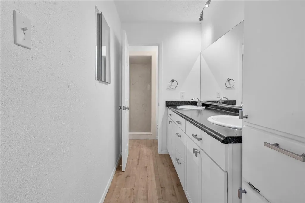 7409 Pinehurst Drive W Fort Worth TX 76134