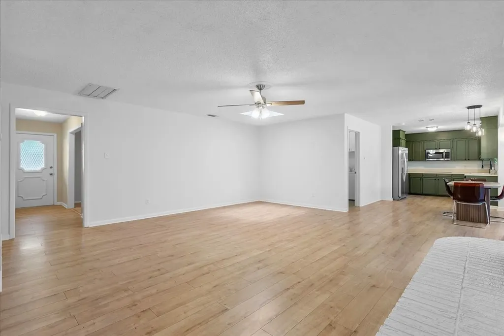7409 Pinehurst Drive W Fort Worth TX 76134