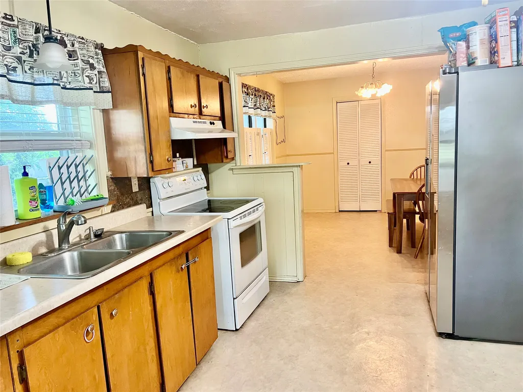 169 Glenn Street Bluff Dale TX 76433