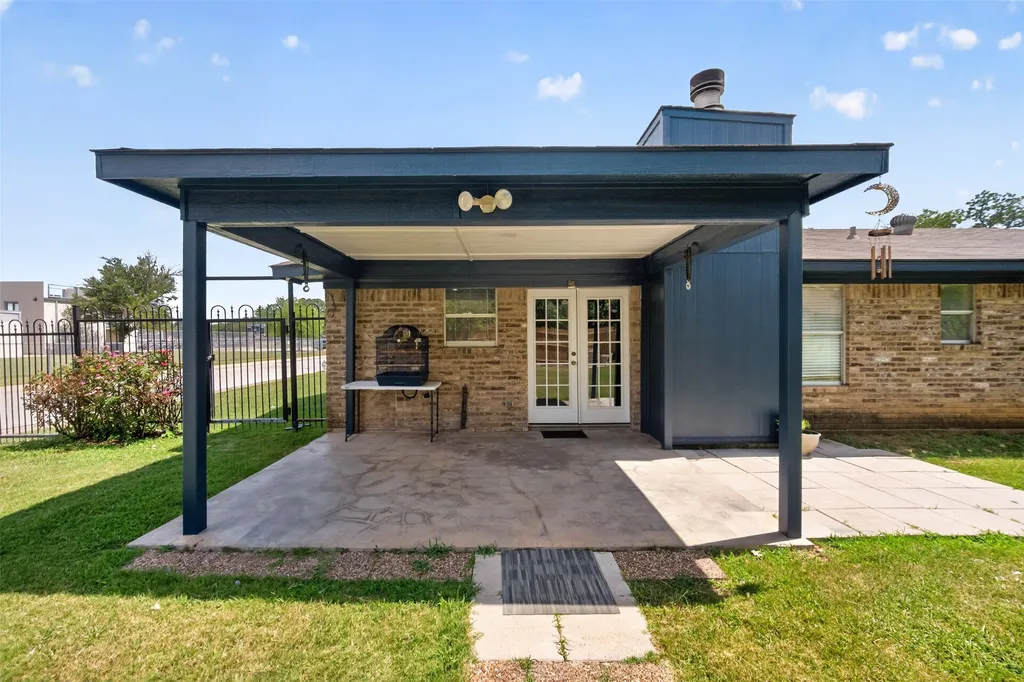 519 E 8th Street Irving TX 75060