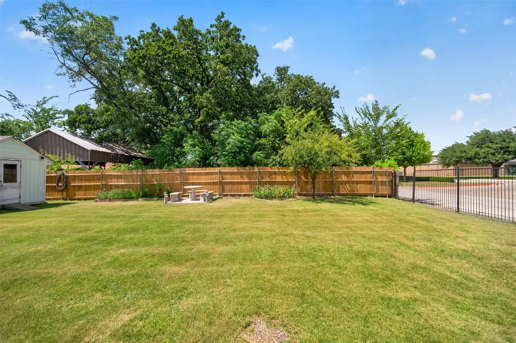 519 E 8th Street Irving TX 75060