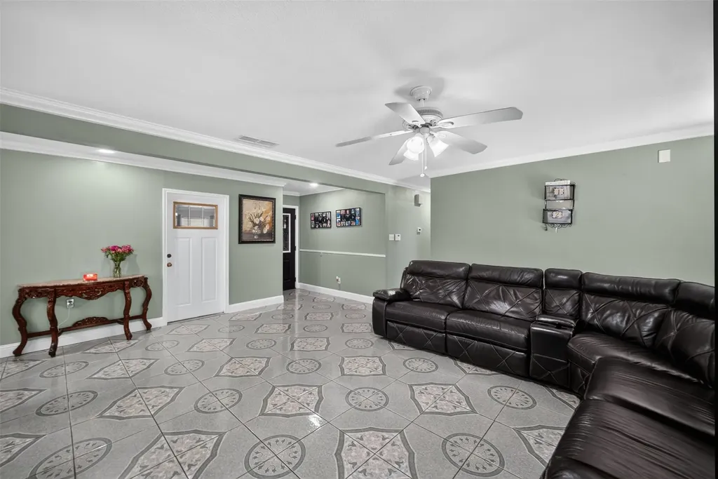519 E 8th Street Irving TX 75060
