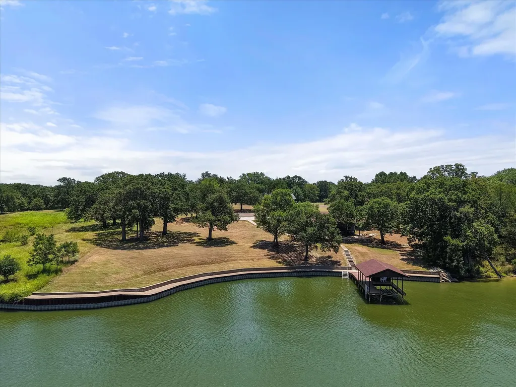 3010 Emmons Circle Streetman TX 75859