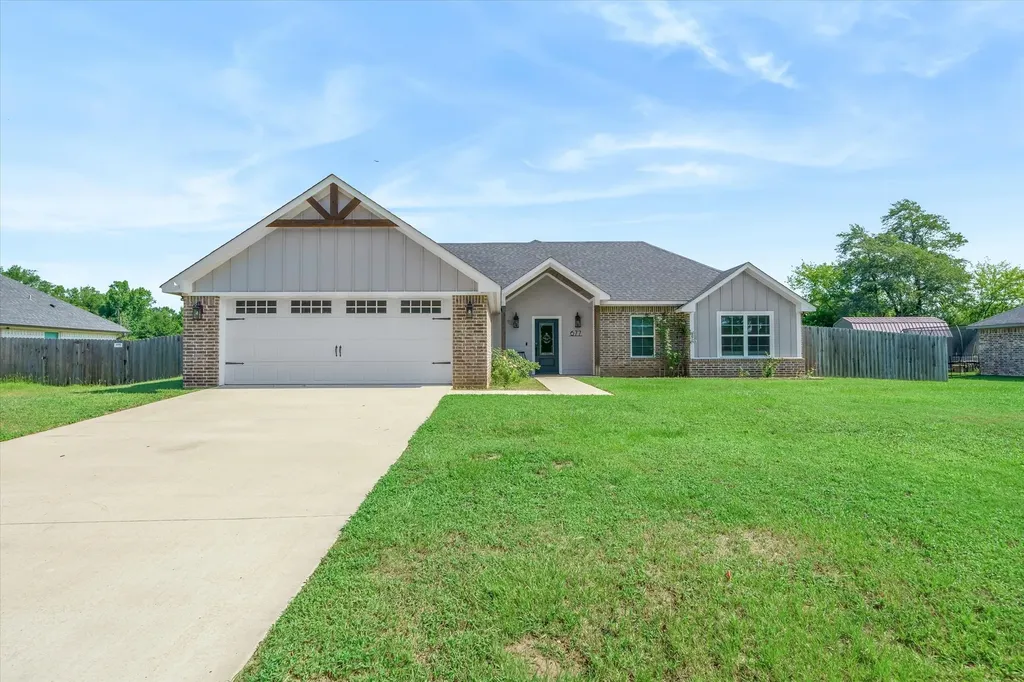 677 Oklahoma Street Van TX 75790