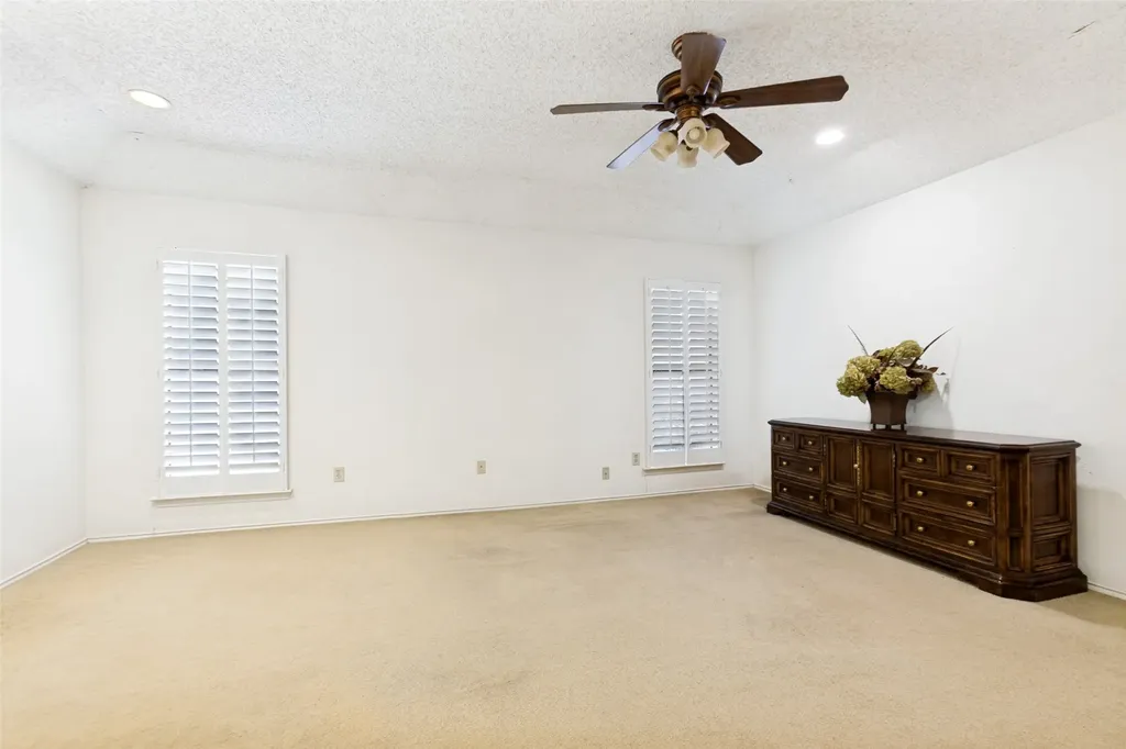 2901 Big Oaks Drive Garland TX 75044