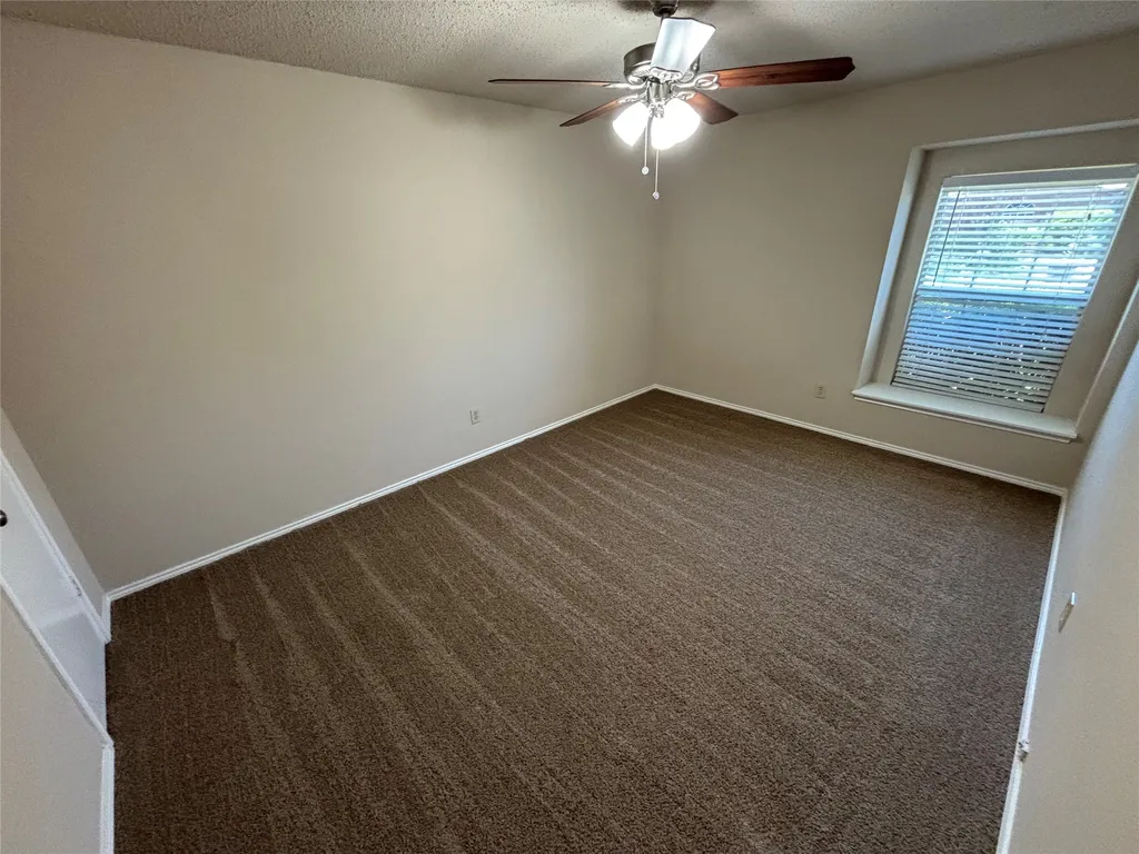 6421 Nellie Drive Arlington TX 76002
