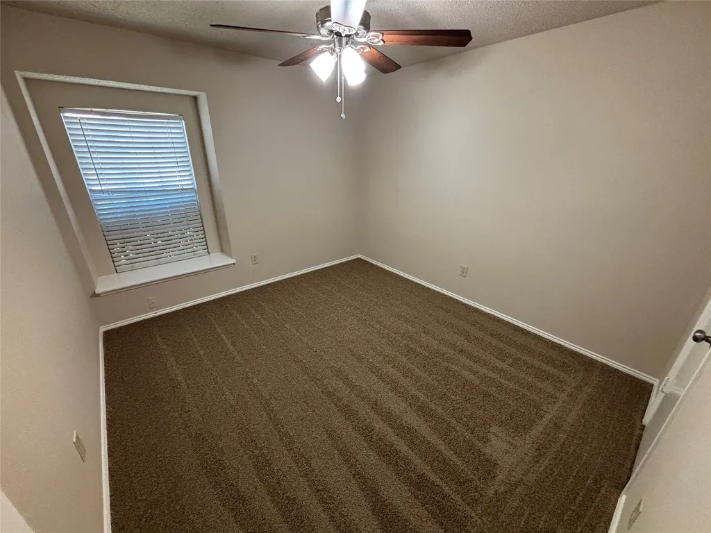 6421 Nellie Drive Arlington TX 76002