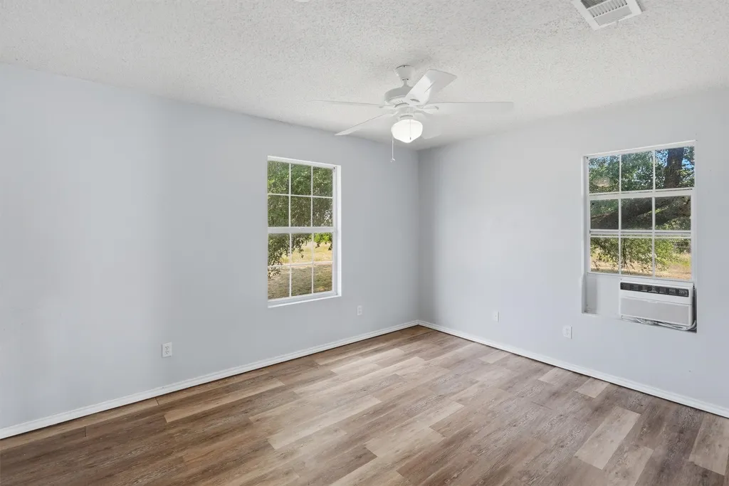 7801 Wd Court Lipan TX 76462