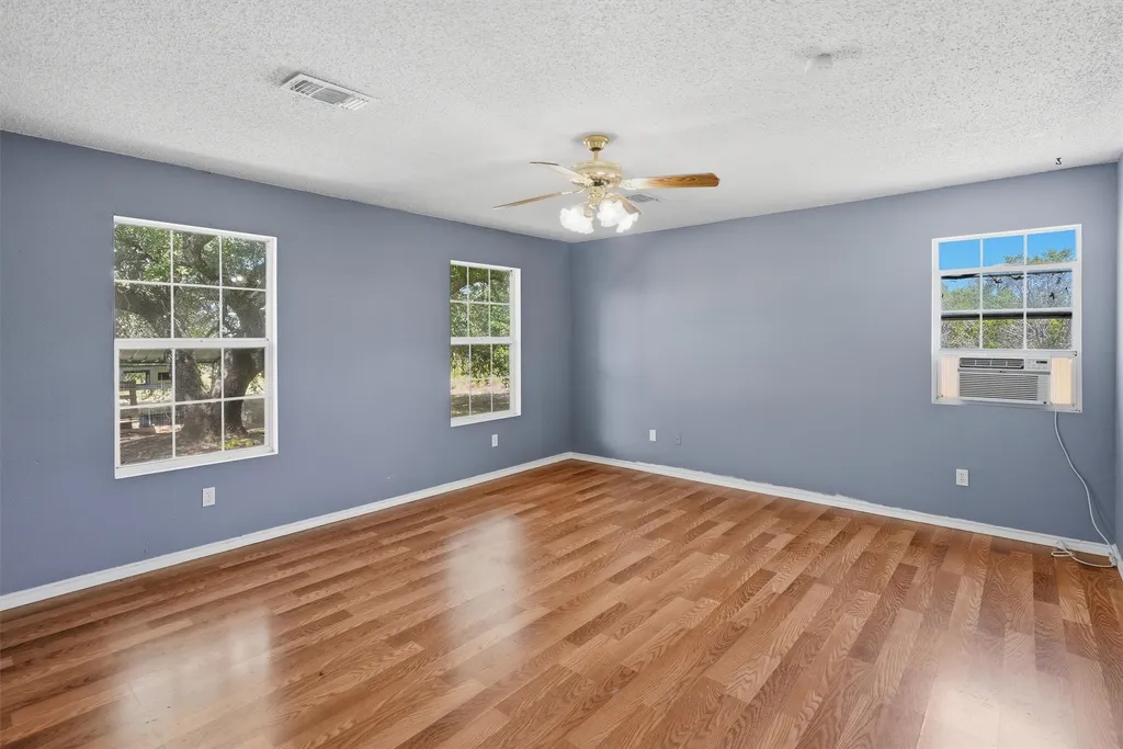 7801 Wd Court Lipan TX 76462