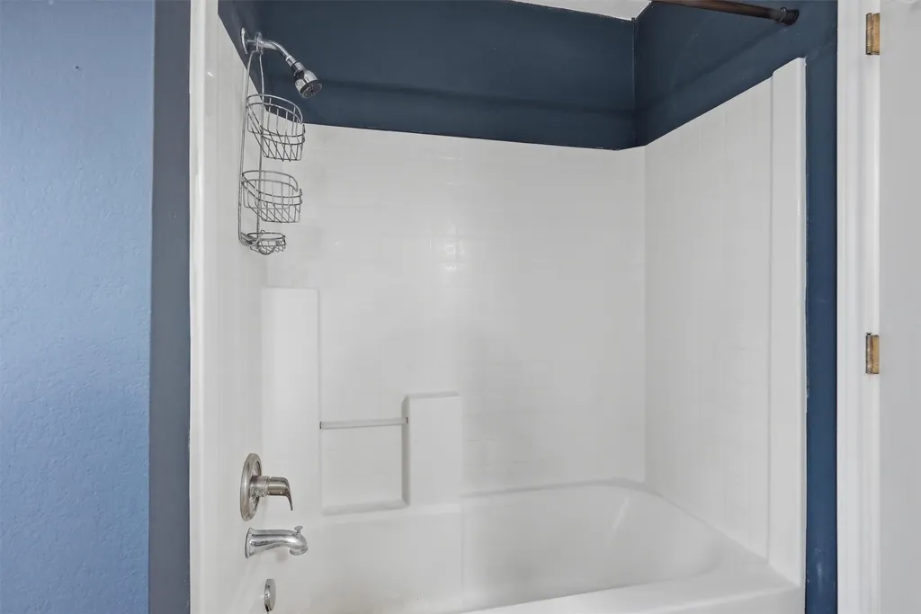 7801 Wd Court Lipan TX 76462