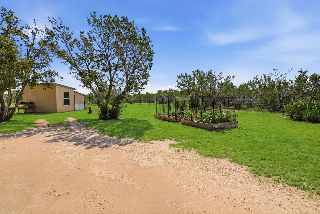 7801 Wd Court Lipan TX 76462