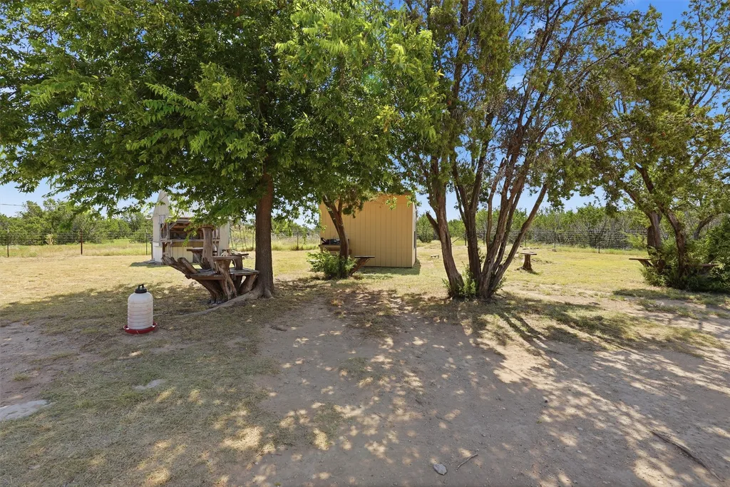 7801 Wd Court Lipan TX 76462