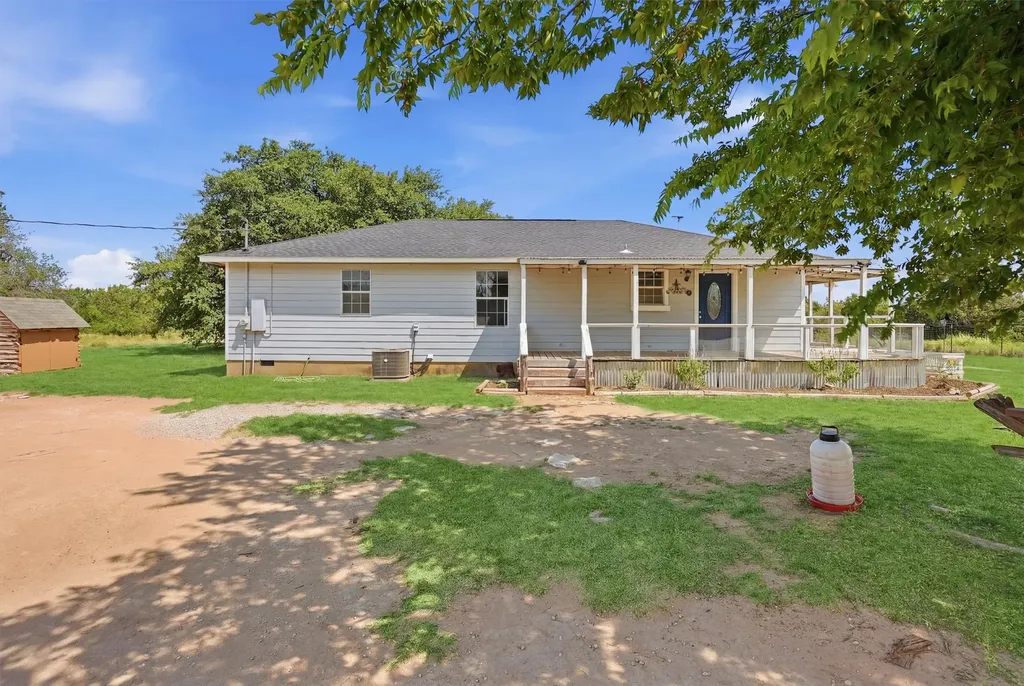 7801 Wd Court Lipan TX 76462