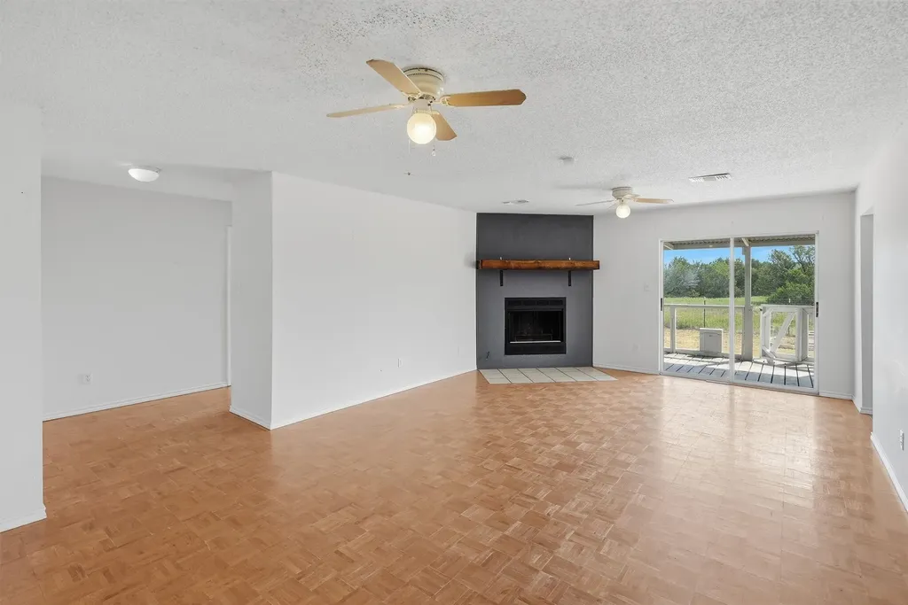 7801 Wd Court Lipan TX 76462