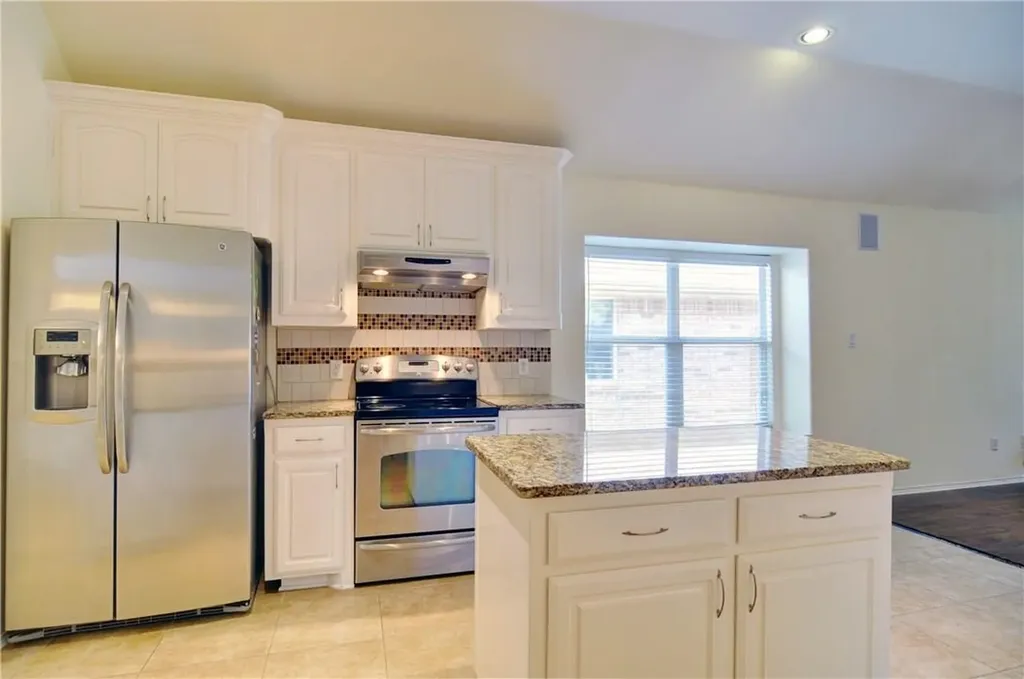 9091 River Trails Boulevard Fort Worth TX 76118