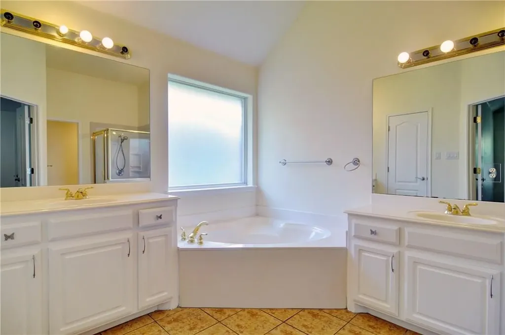 9091 River Trails Boulevard Fort Worth TX 76118
