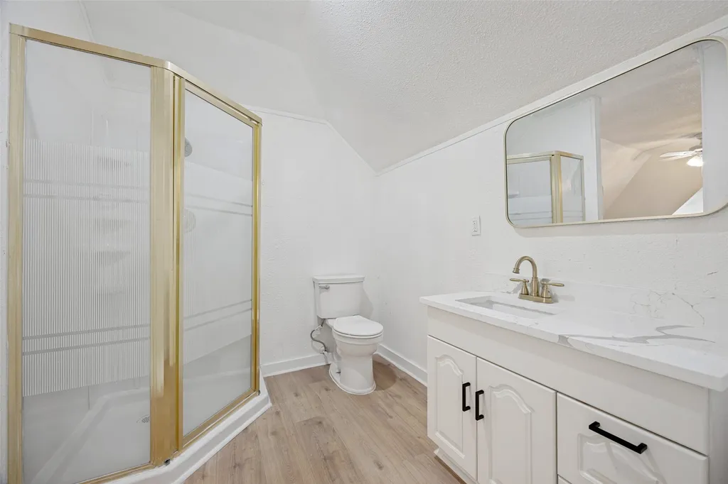 404 S Pearl Street Trenton TX 75490