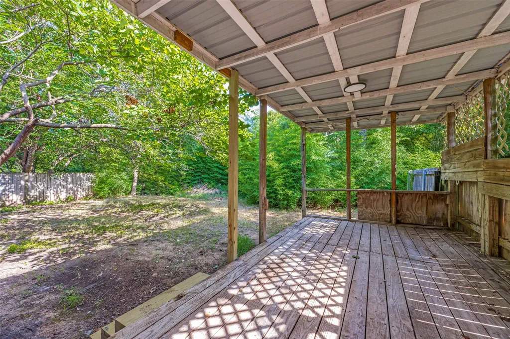 404 S Pearl Street Trenton TX 75490