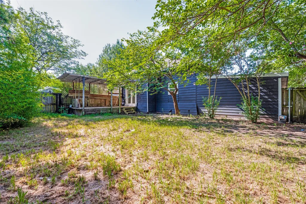404 S Pearl Street Trenton TX 75490