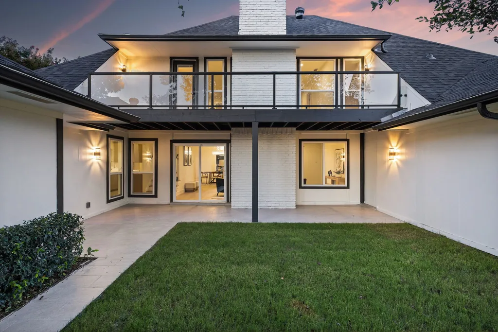 9406 Hilldale Drive Dallas TX 75231