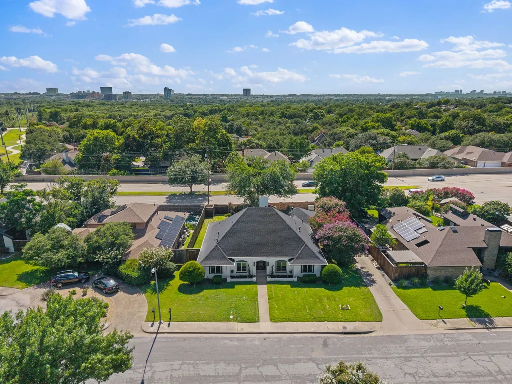 9406 Hilldale Drive Dallas TX 75231