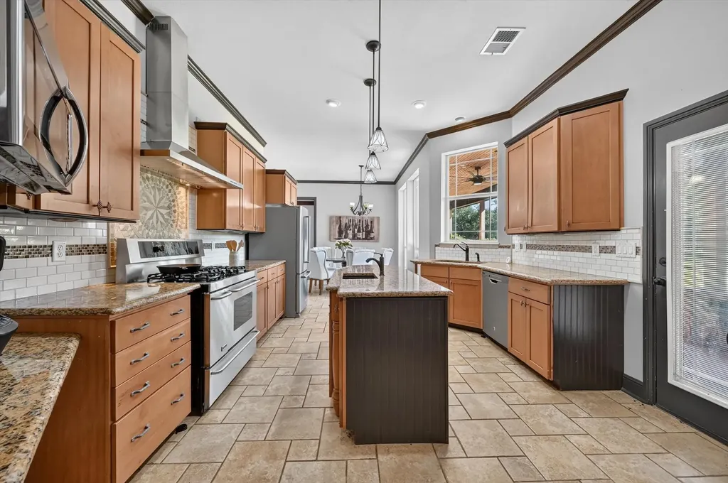 308 W Aurora Vista Trail Aurora TX 76078