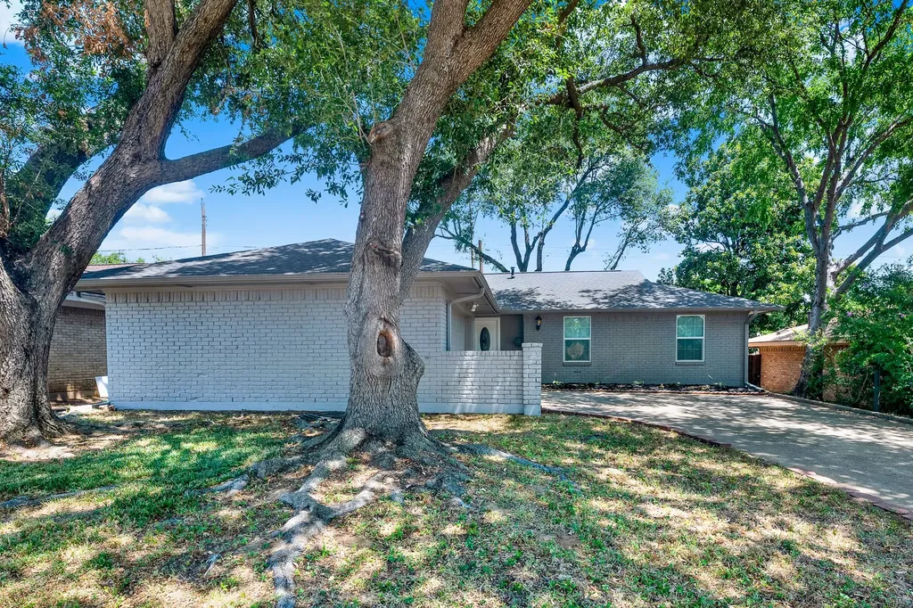 2309 Indian Creek Drive Irving TX 75060