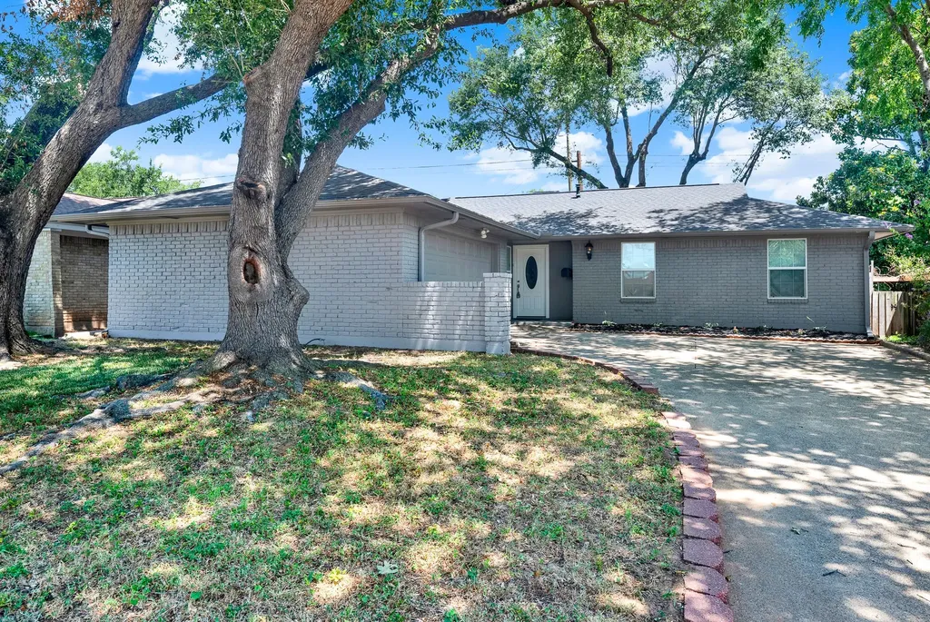 2309 Indian Creek Drive Irving TX 75060