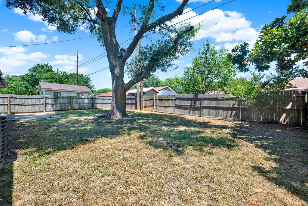 2309 Indian Creek Drive Irving TX 75060
