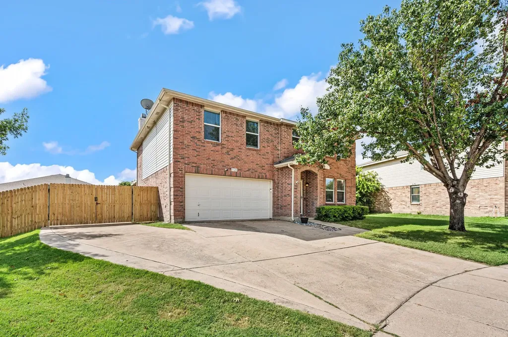 5120 Blue Quartz Road Fort Worth TX 76179