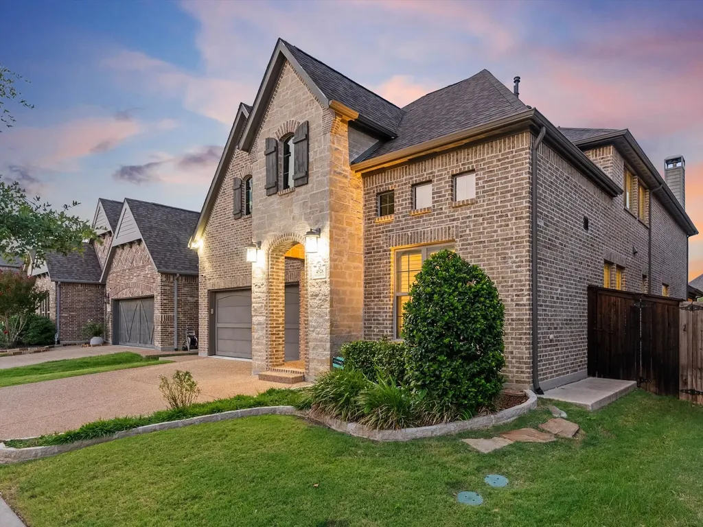 4528 Sir Craig Drive Carrollton TX 75010