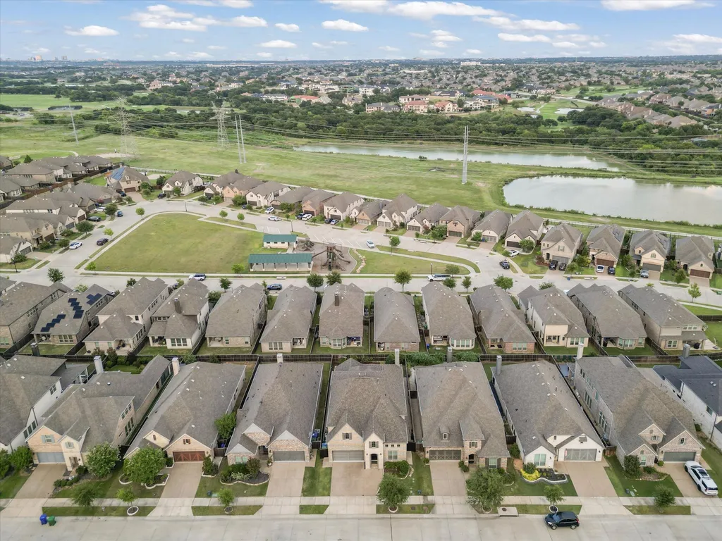 4528 Sir Craig Drive Carrollton TX 75010
