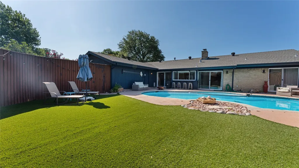 3711 Blue Trace Lane Farmers Branch TX 75244