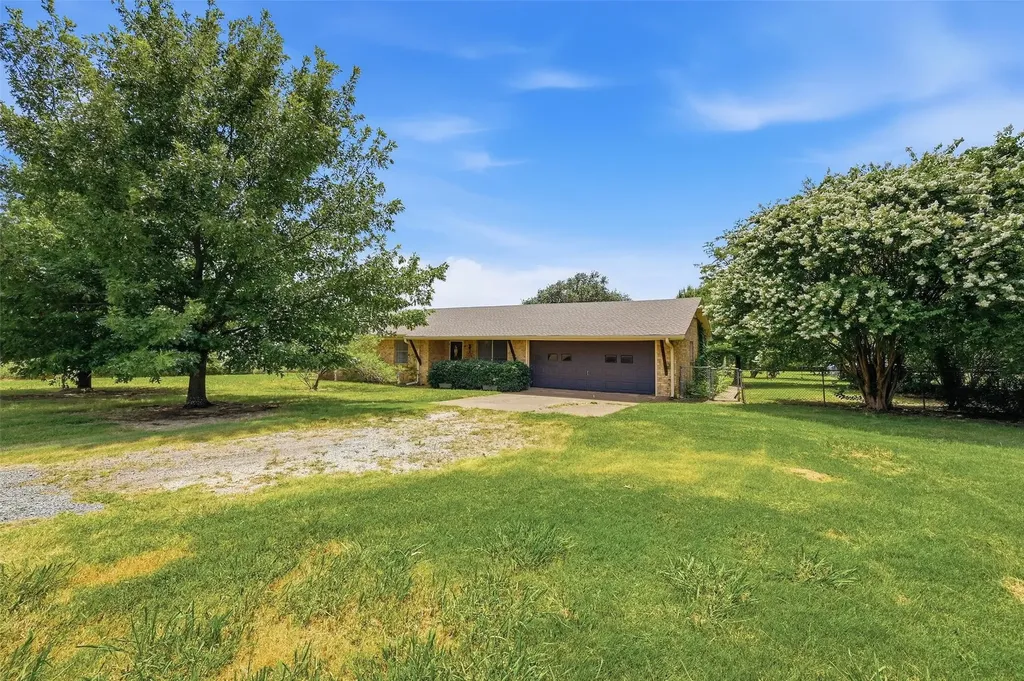 3751 Highway 289 Dorchester TX 75459