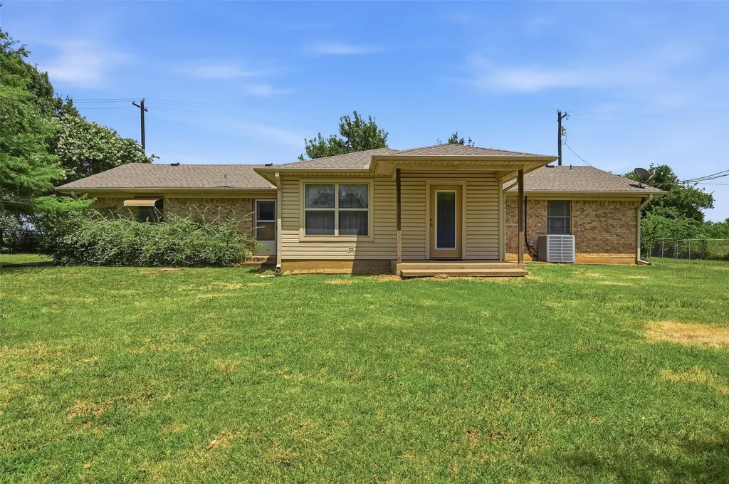 3751 Highway 289 Dorchester TX 75459