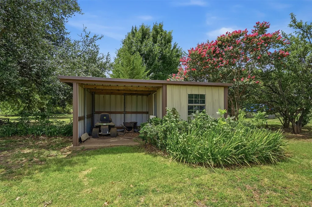 3751 Highway 289 Dorchester TX 75459