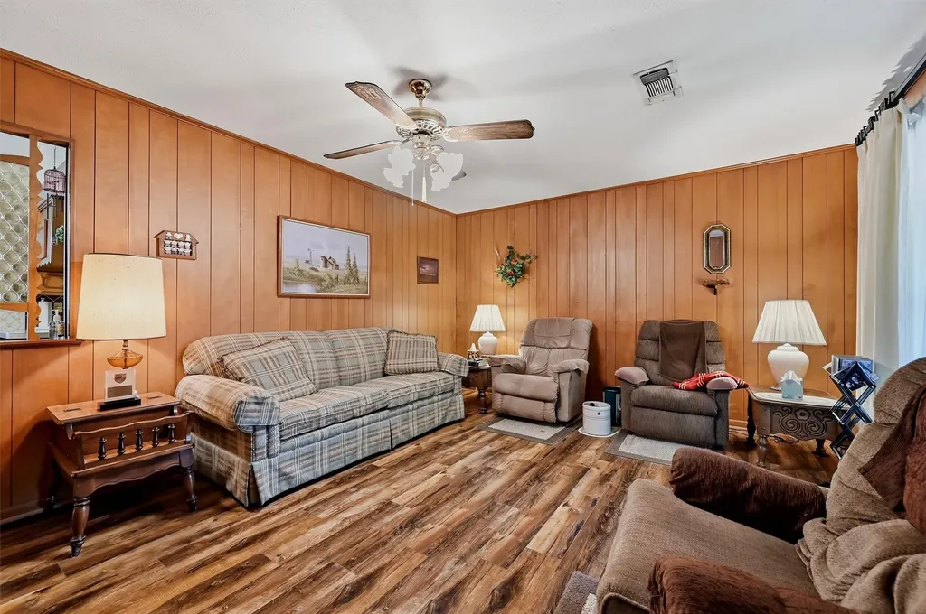 3751 Highway 289 Dorchester TX 75459