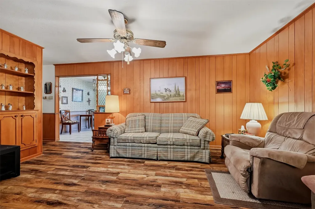 3751 Highway 289 Dorchester TX 75459