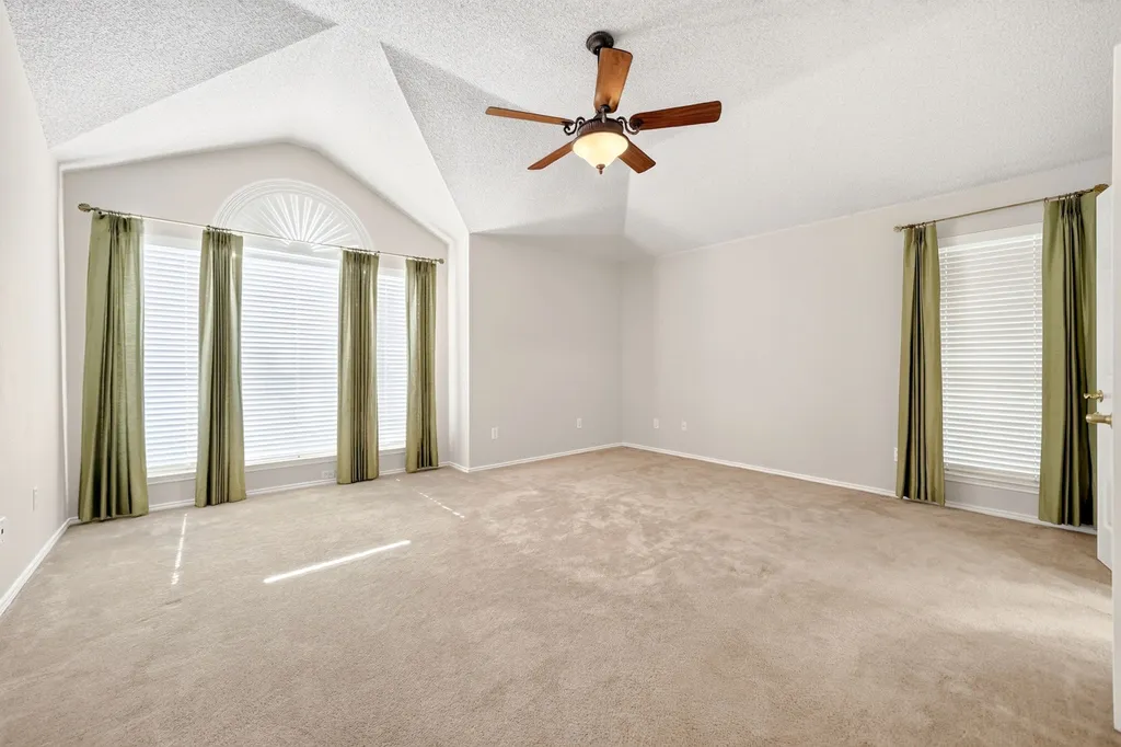 905 Hampstead Drive Mesquite TX 75181