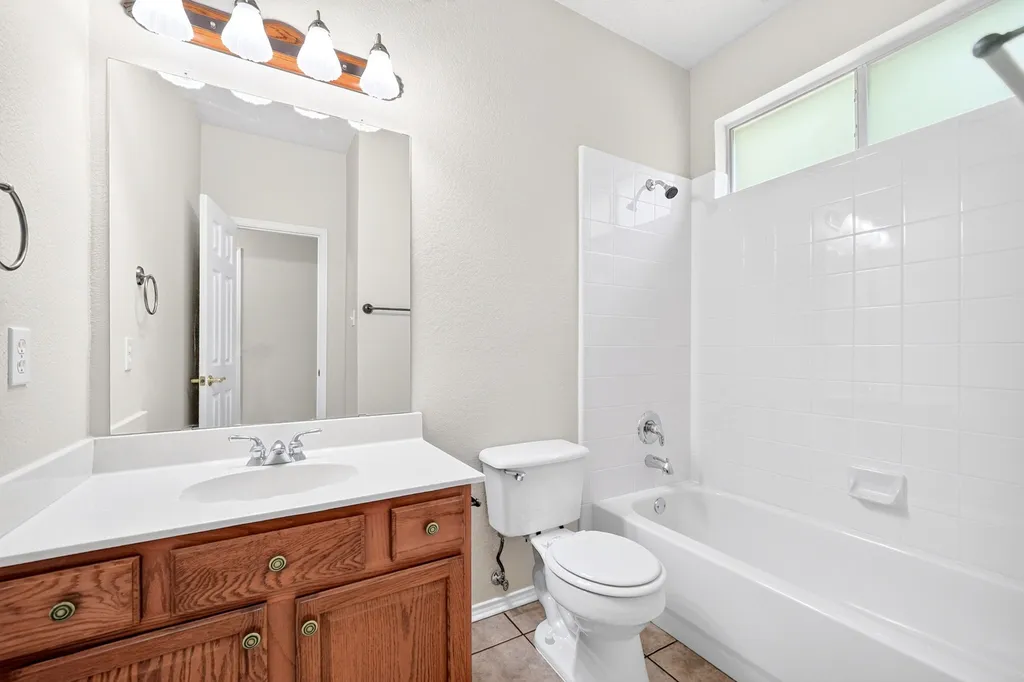 905 Hampstead Drive Mesquite TX 75181