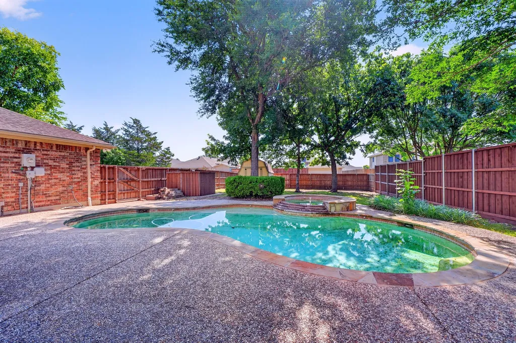 905 Hampstead Drive Mesquite TX 75181
