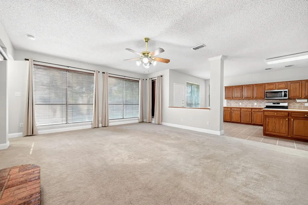 905 Hampstead Drive Mesquite TX 75181
