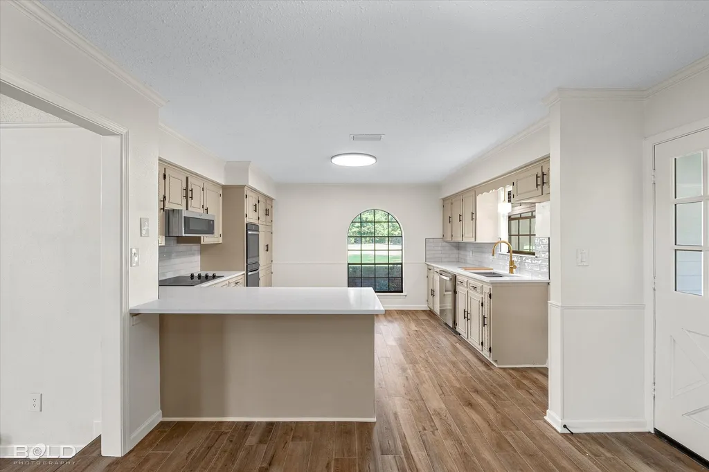 13695 Four Forks Road Keithville LA 71047
